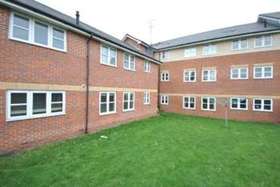 2 bedroom Flat for s...